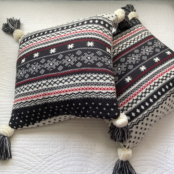 Brooks Brothers Fair Isle Sweater Knit Accent Pillow Covers Set of Two - Picture 5 of 16